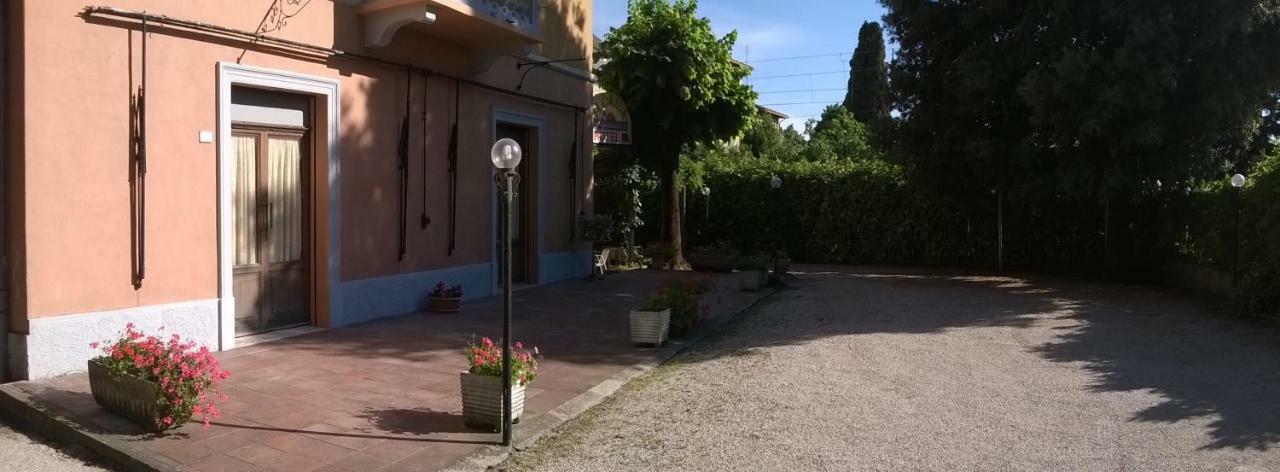 B&B Florida House Passignano sul Trasimeno Eksteriør billede